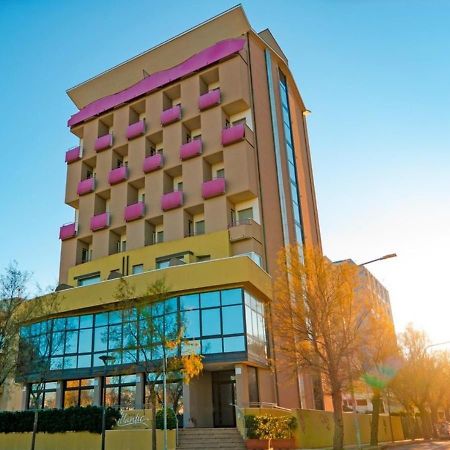 Hotel Atlantic Vista Mare بيزارو المظهر الخارجي الصورة
