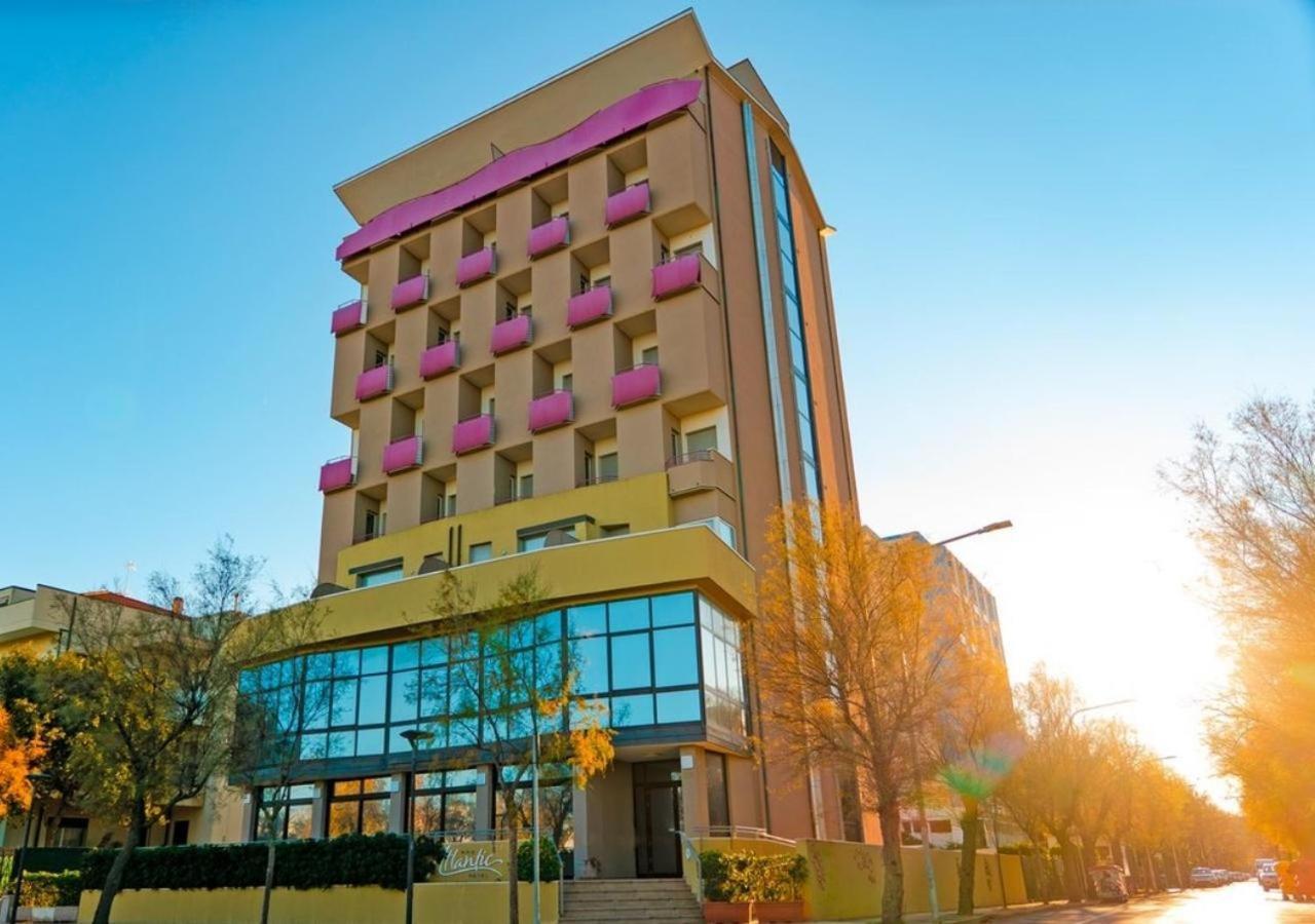 Hotel Atlantic Vista Mare بيزارو المظهر الخارجي الصورة