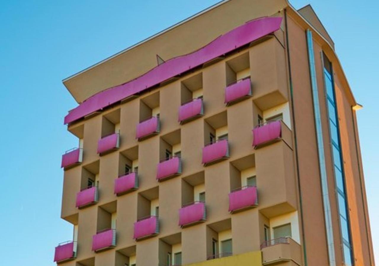 Hotel Atlantic Vista Mare بيزارو المظهر الخارجي الصورة