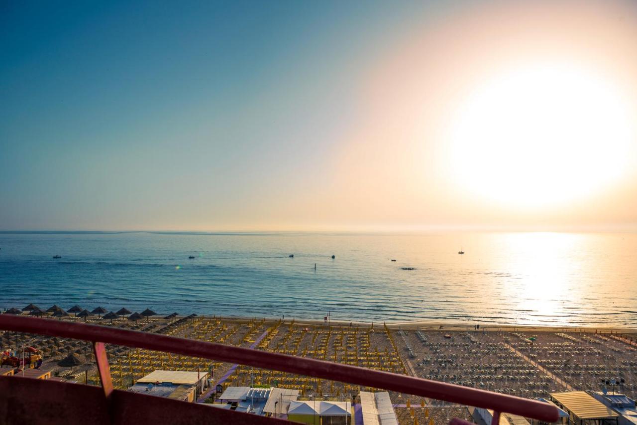 Hotel Atlantic Vista Mare بيزارو المظهر الخارجي الصورة
