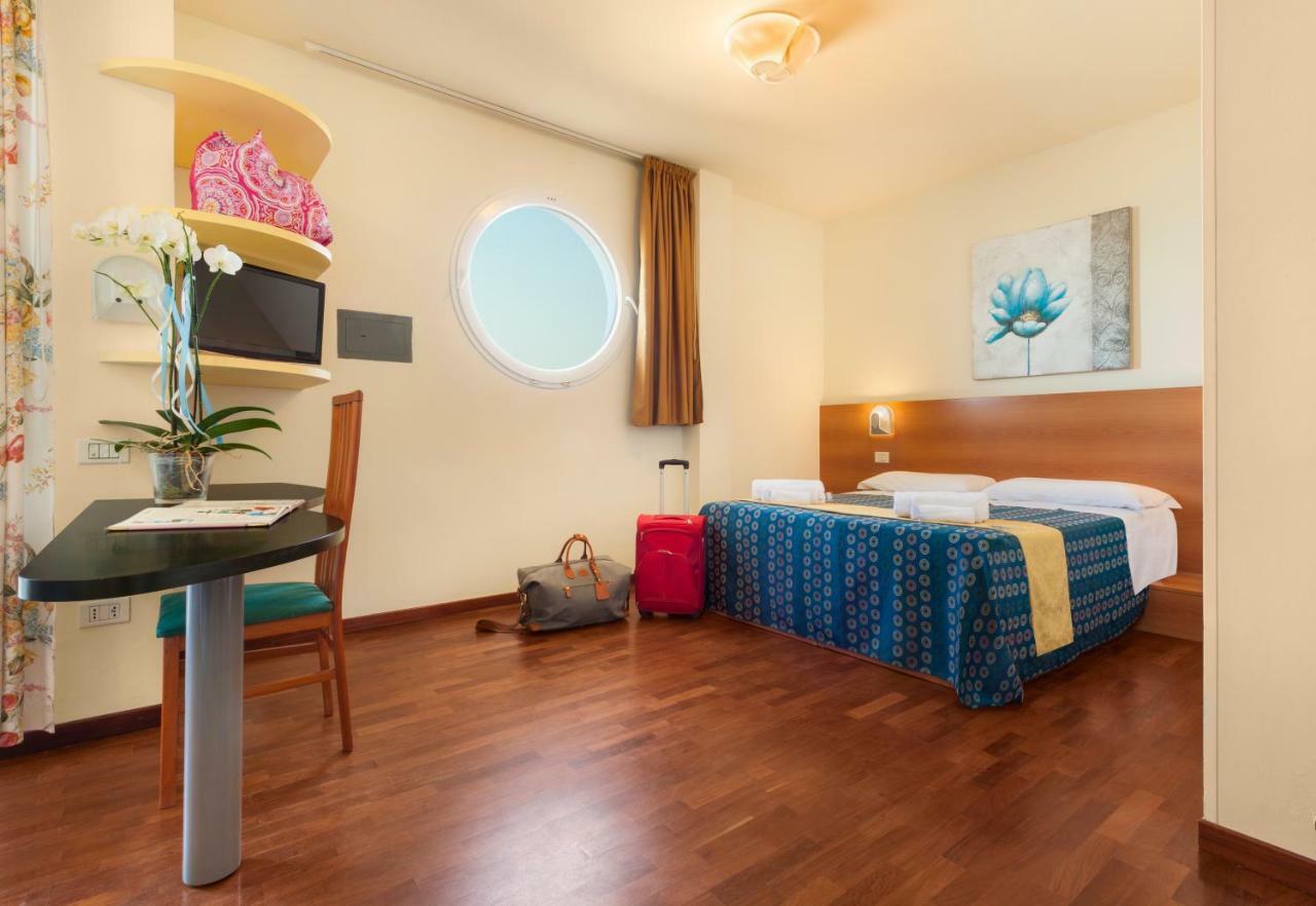 Hotel Atlantic Vista Mare بيزارو المظهر الخارجي الصورة