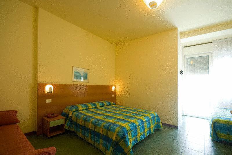 Hotel Atlantic Vista Mare بيزارو المظهر الخارجي الصورة