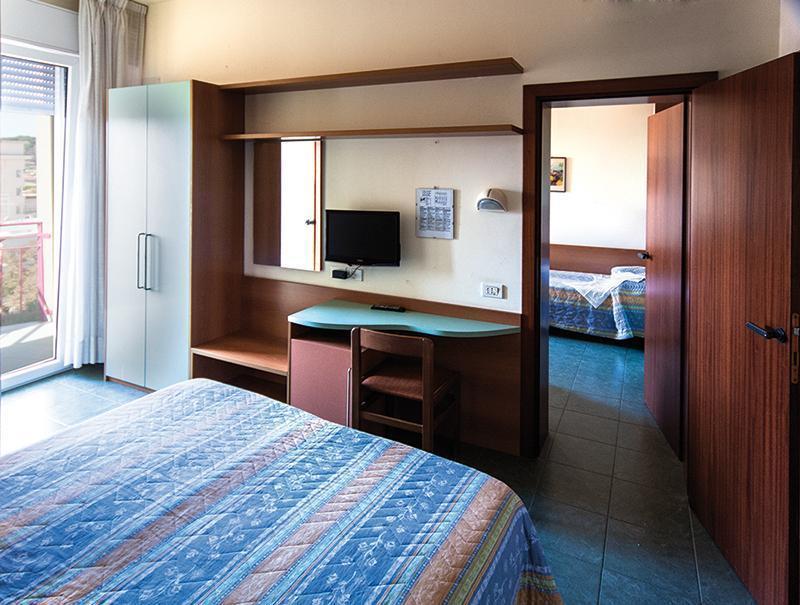 Hotel Atlantic Vista Mare بيزارو المظهر الخارجي الصورة